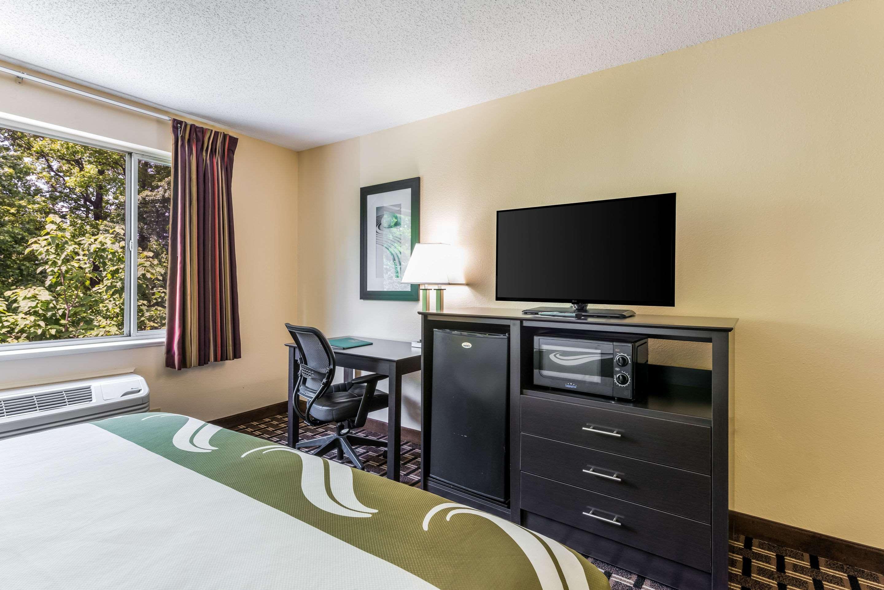 Quality Inn Huntersville Near Lake Norman Zewnętrze zdjęcie