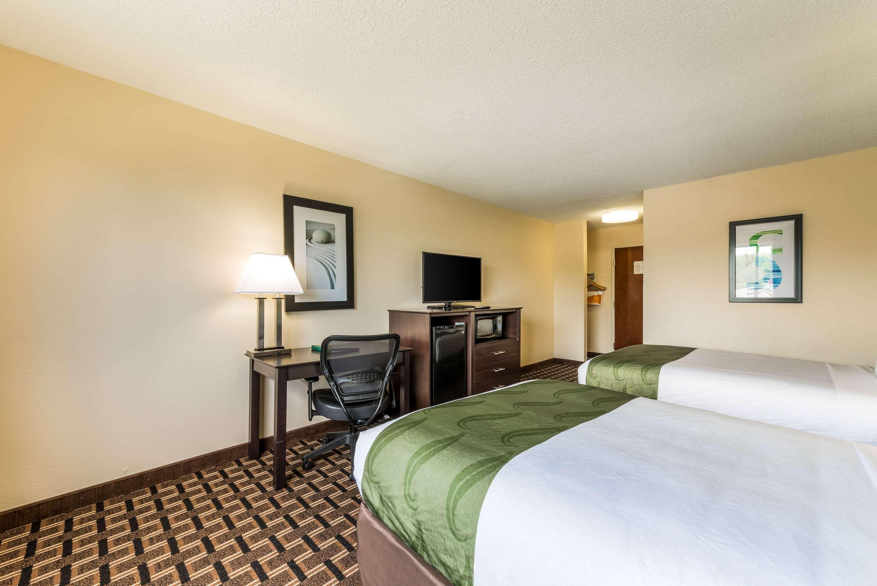 Quality Inn Huntersville Near Lake Norman Zewnętrze zdjęcie