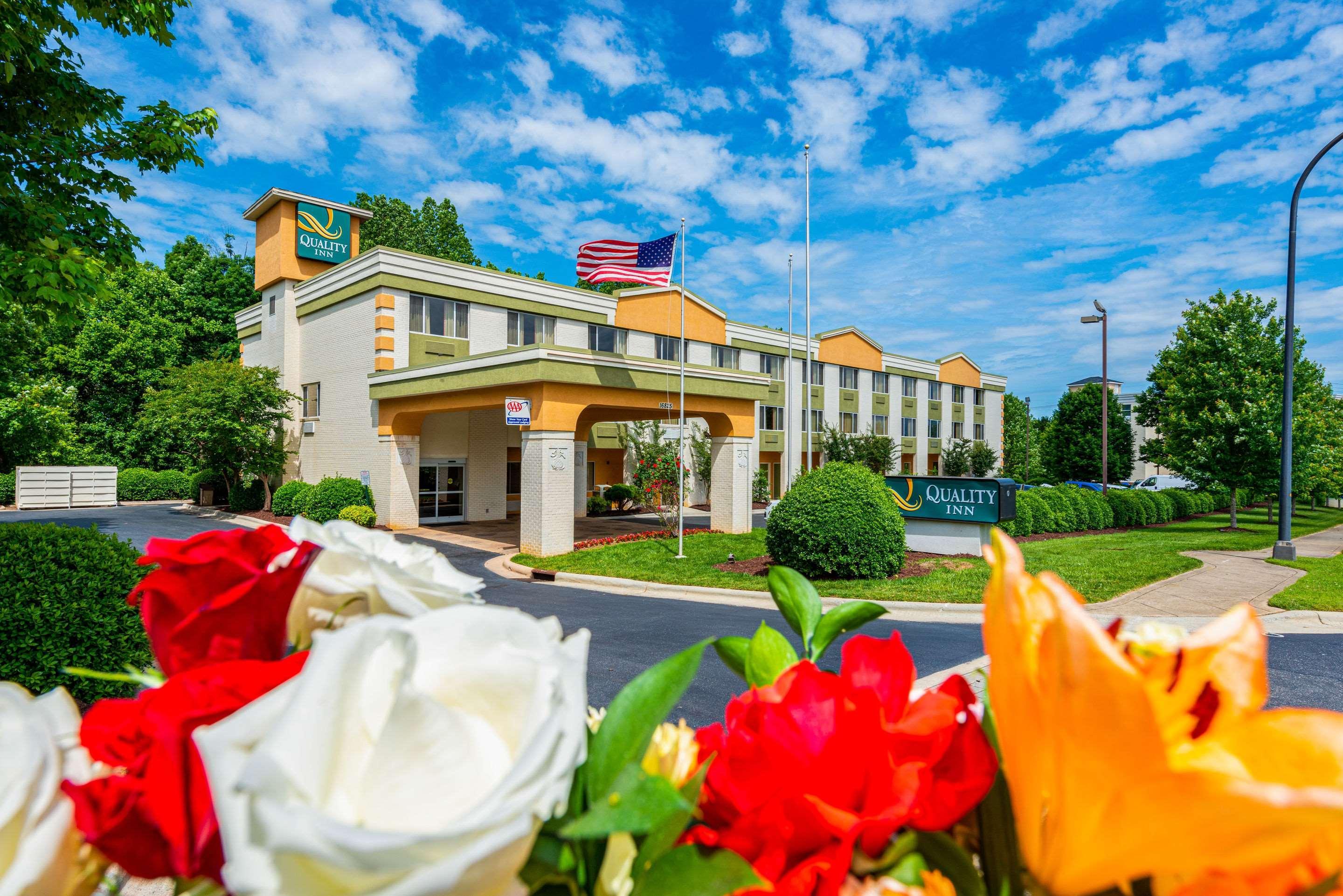 Quality Inn Huntersville Near Lake Norman Zewnętrze zdjęcie