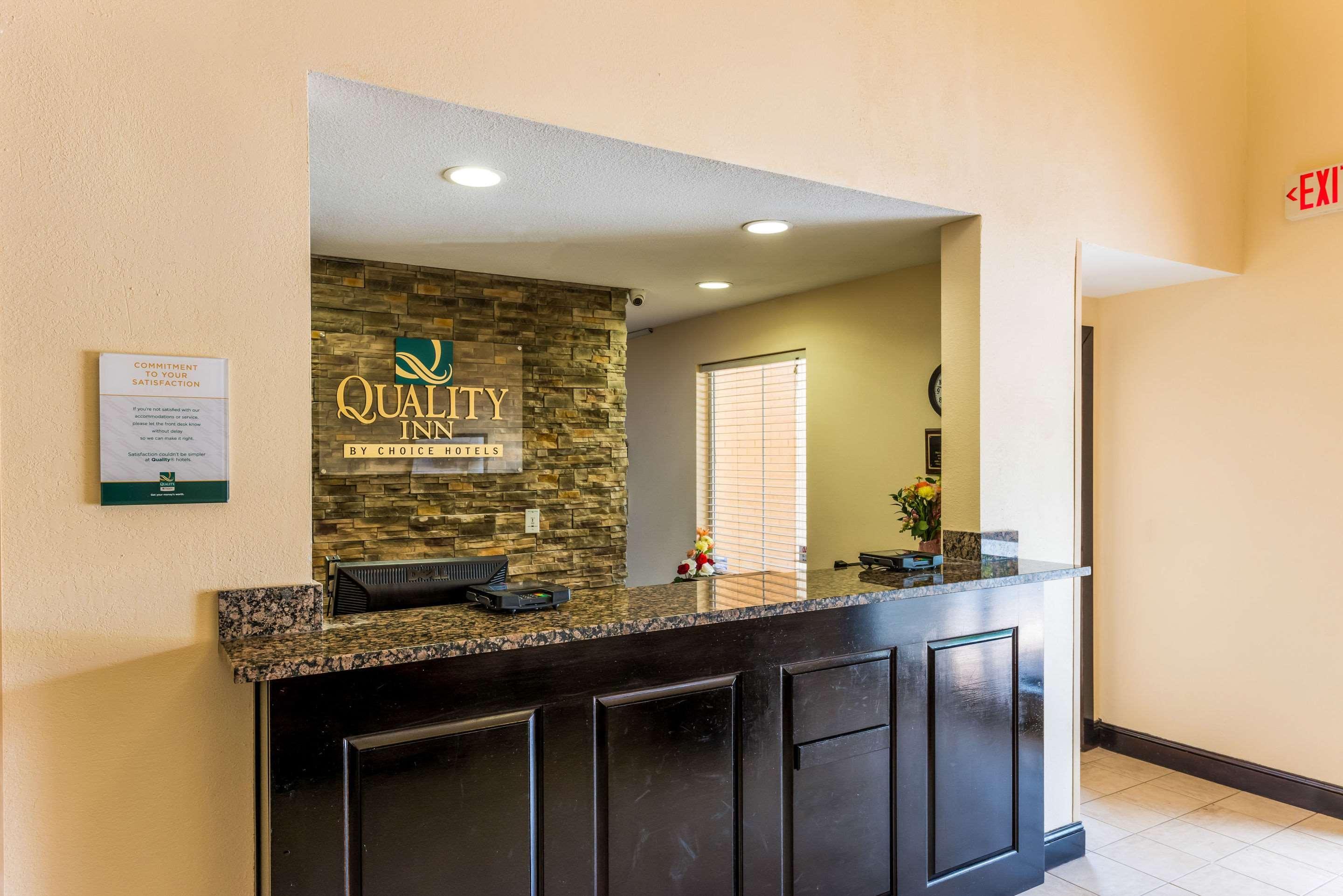 Quality Inn Huntersville Near Lake Norman Zewnętrze zdjęcie