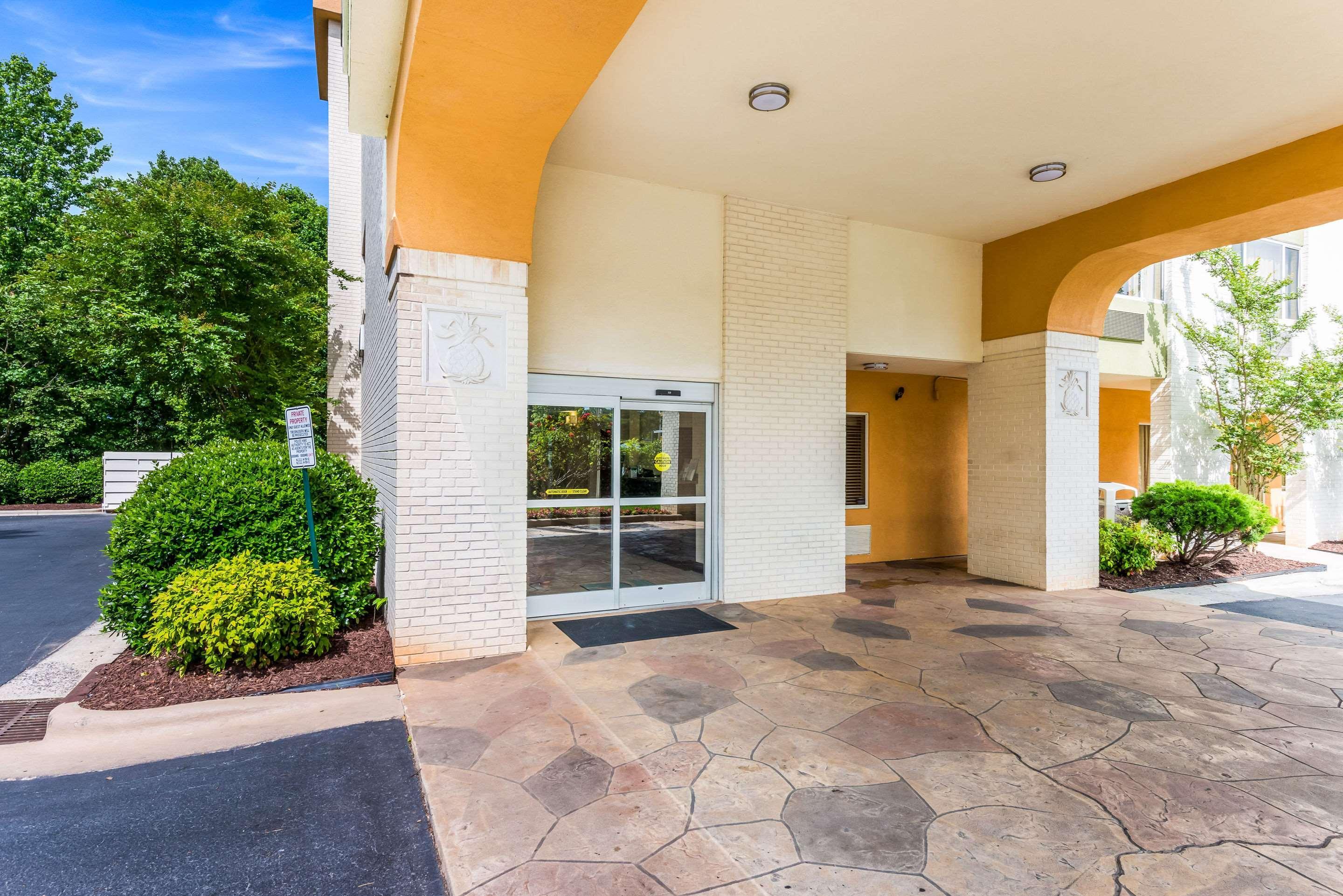Quality Inn Huntersville Near Lake Norman Zewnętrze zdjęcie
