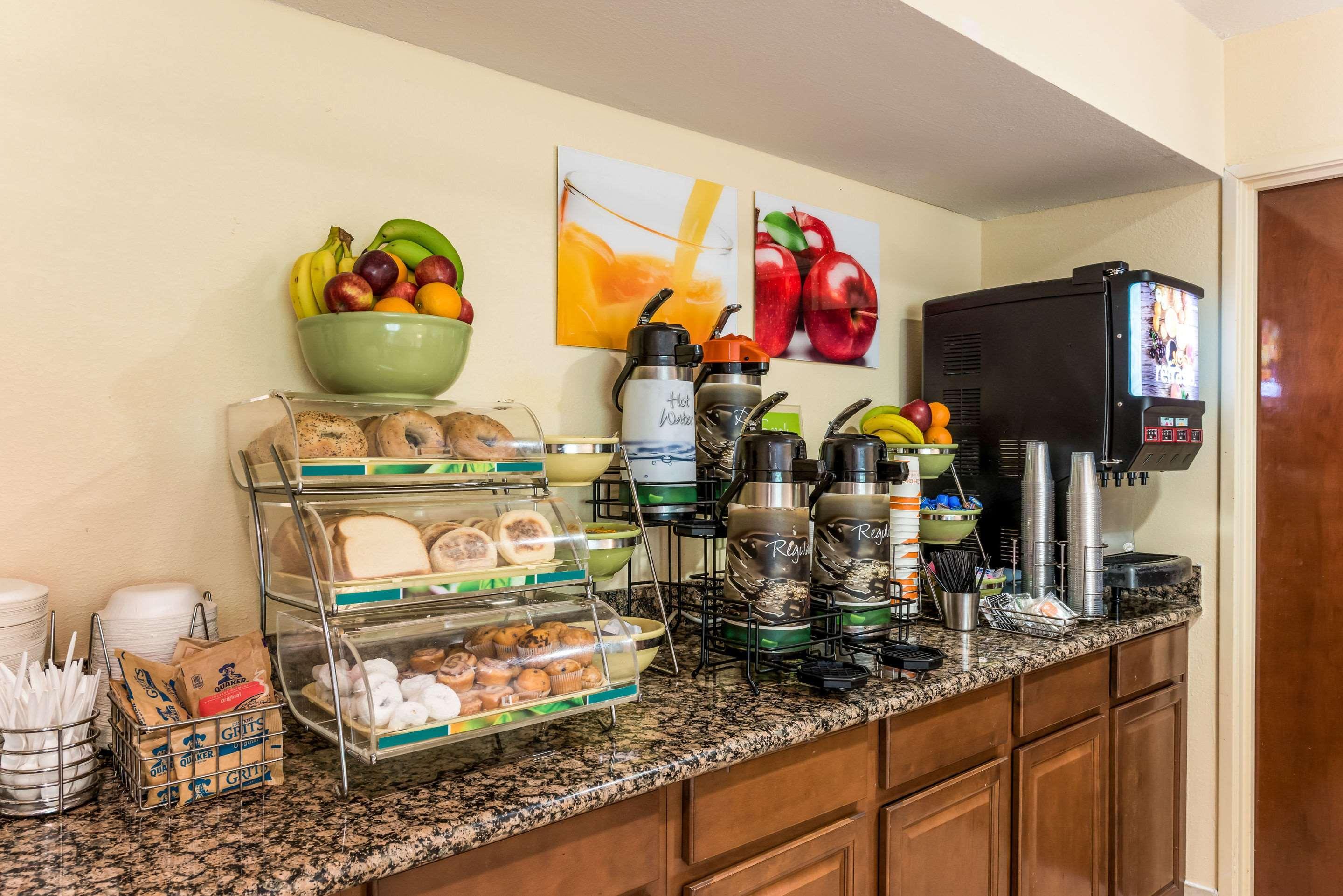 Quality Inn Huntersville Near Lake Norman Zewnętrze zdjęcie