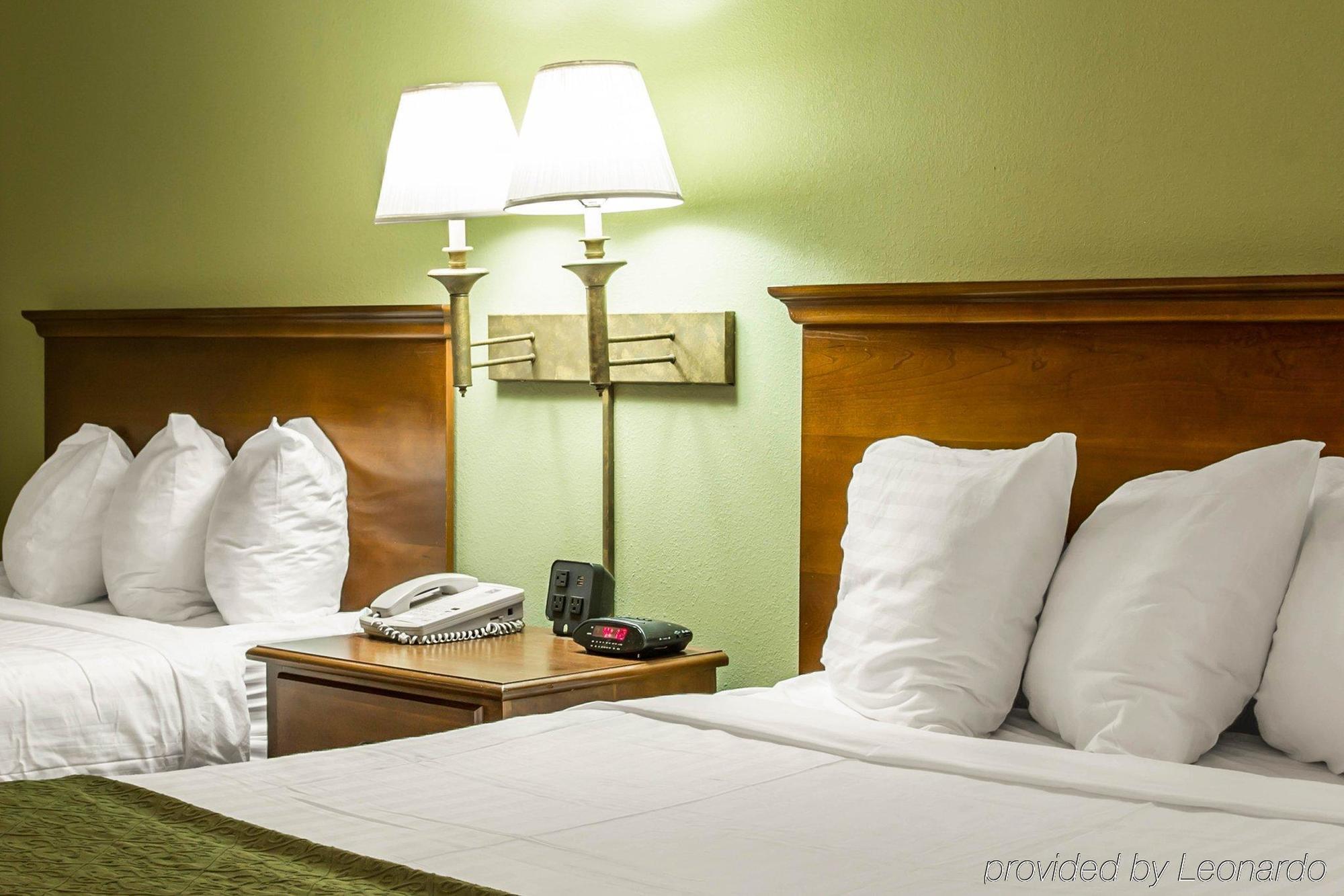 Quality Inn Huntersville Near Lake Norman Zewnętrze zdjęcie