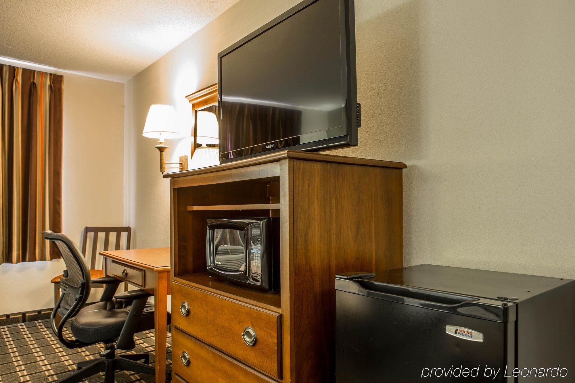 Quality Inn Huntersville Near Lake Norman Zewnętrze zdjęcie