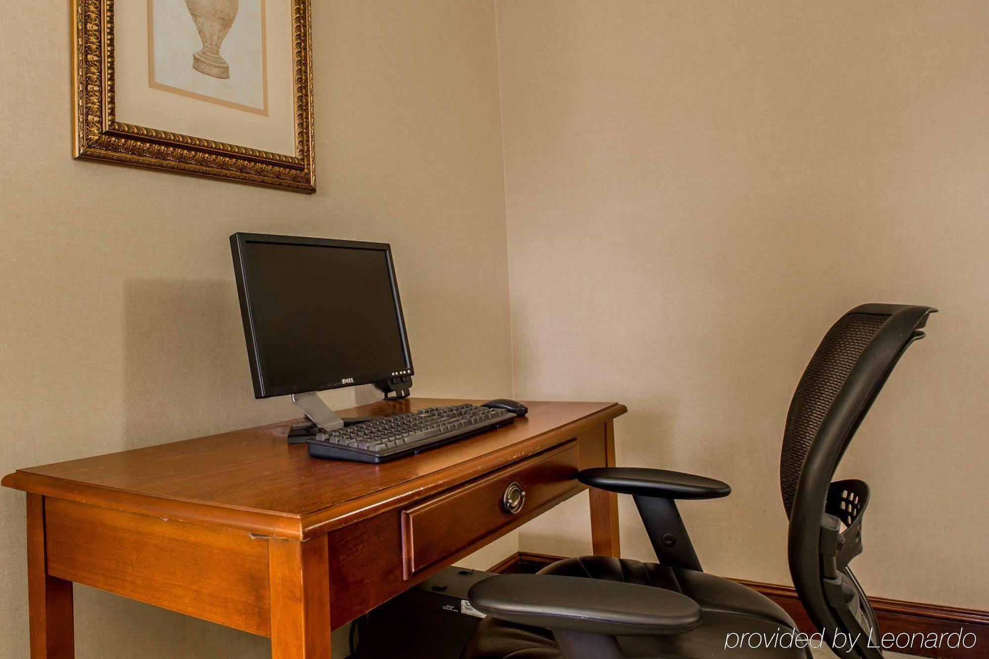 Quality Inn Huntersville Near Lake Norman Zewnętrze zdjęcie