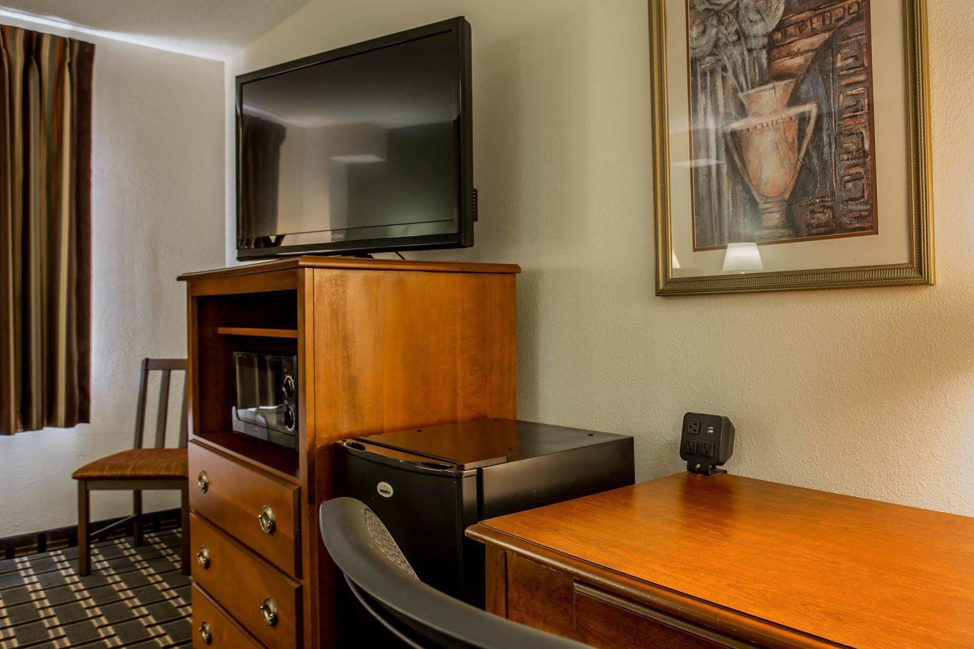 Quality Inn Huntersville Near Lake Norman Zewnętrze zdjęcie