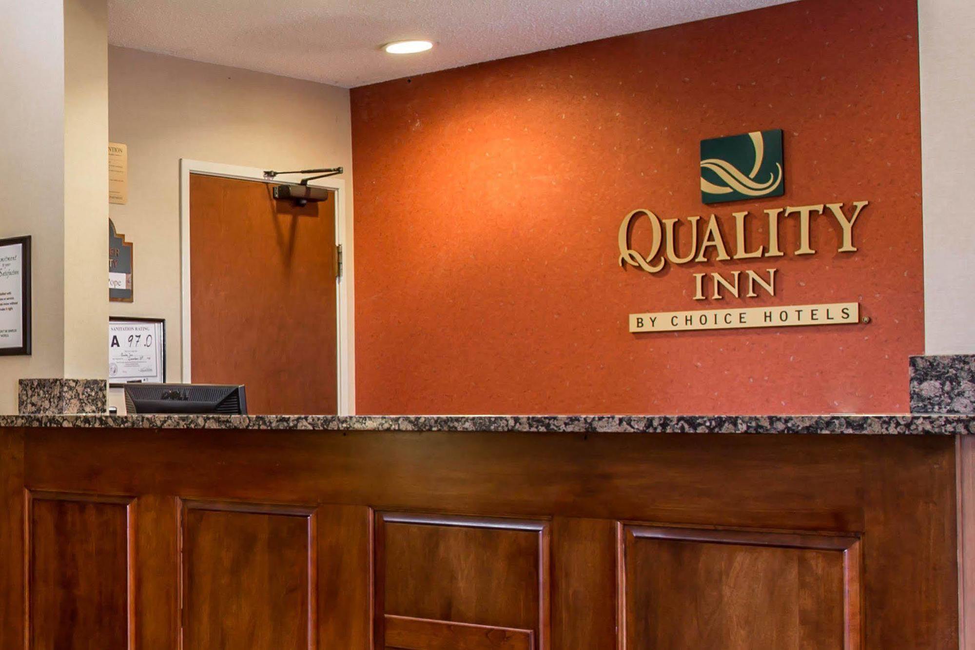 Quality Inn Huntersville Near Lake Norman Zewnętrze zdjęcie